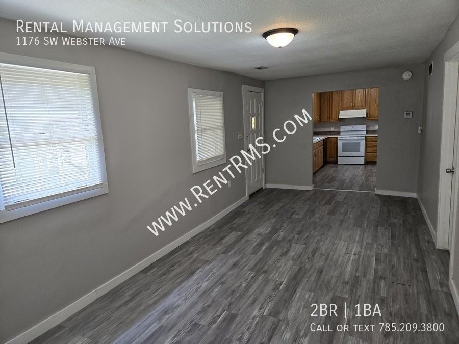 1176 Sw Webster Ave - Photo 6 of 20