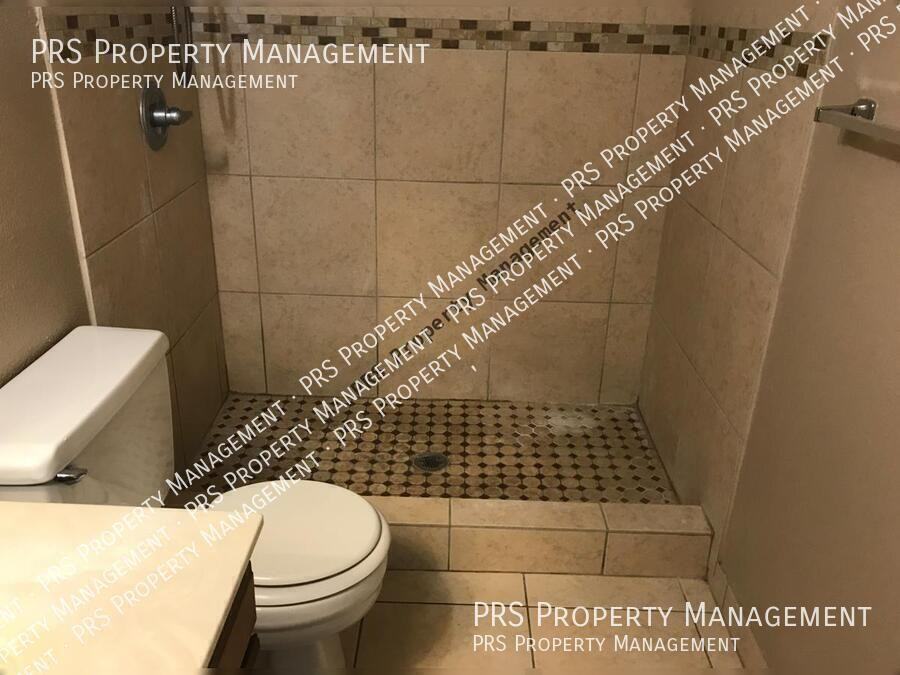 1762 W Colt Rd - Photo 5 of 7