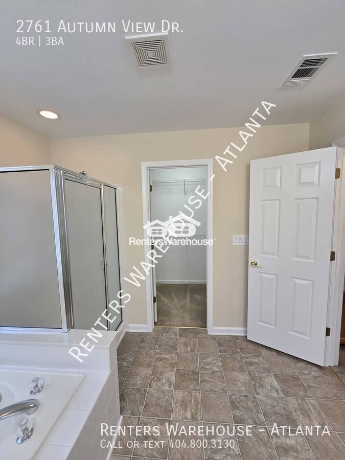 2761 Autumn View Dr - Photo 5 of 26