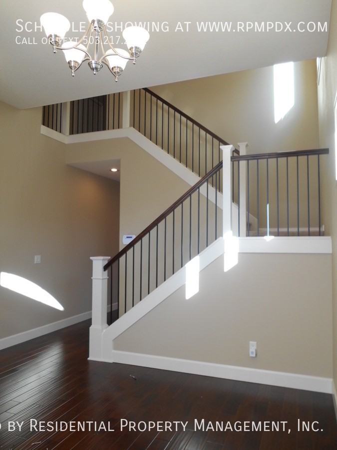 6984 Nw 167th Ave - Photo 3 of 47