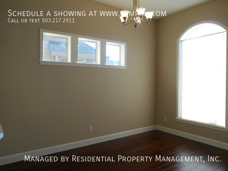 6984 Nw 167th Ave - Photo 6 of 47