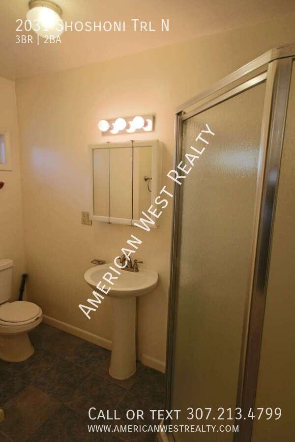 2031 Shoshoni Trl N - Photo 6 of 11