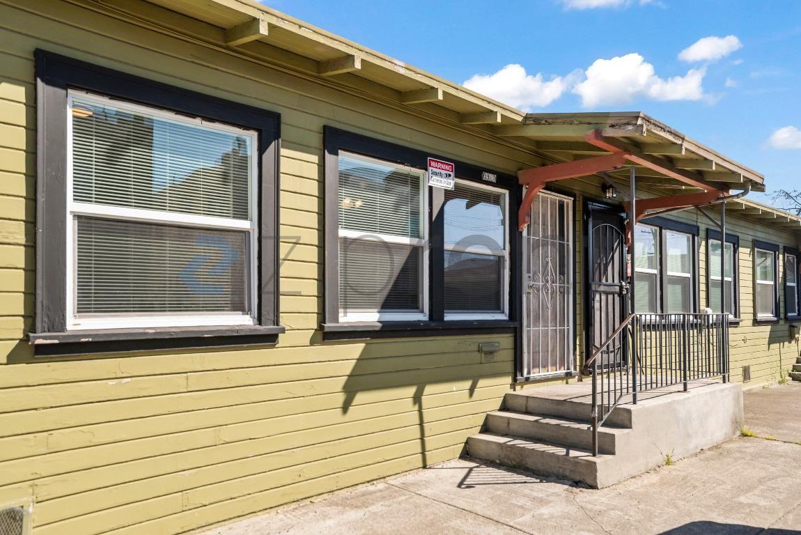 5917 Avenal Ave - Photo 4 of 16