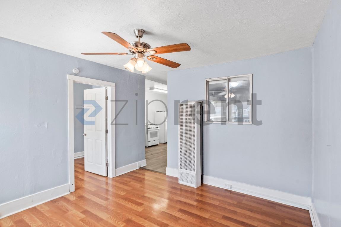 5917 Avenal Ave - Photo 7 of 16