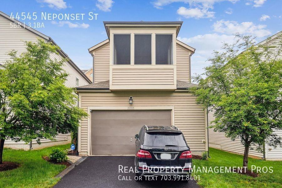 44545 Neponset St - Photo 2 of 50
