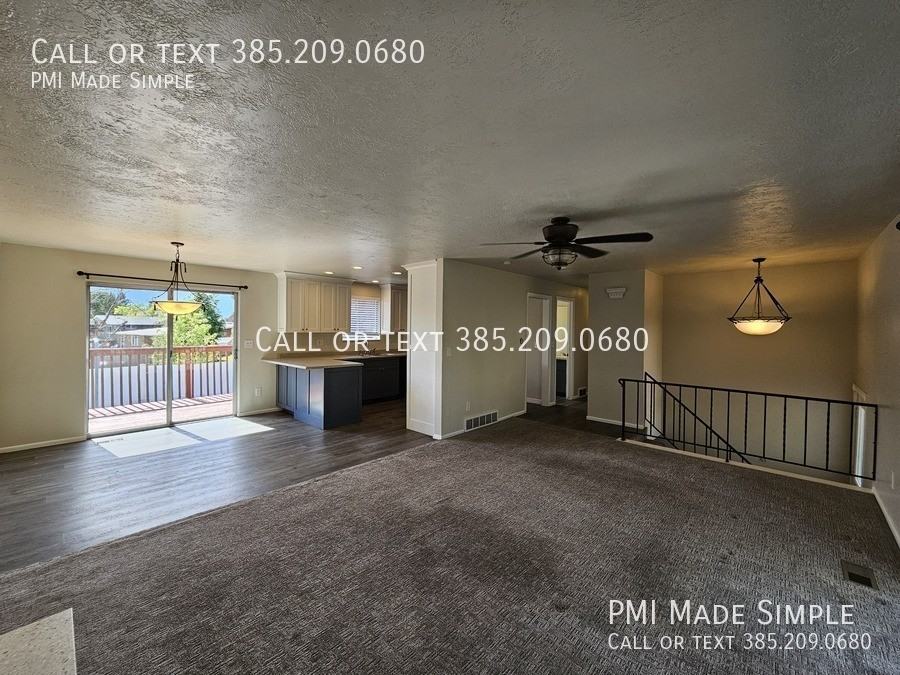 260 S 400 E - Photo 4 of 44