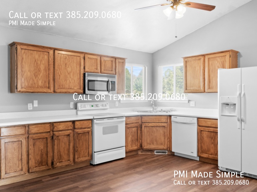 7791 N Windhover Rd - Photo 2 of 42