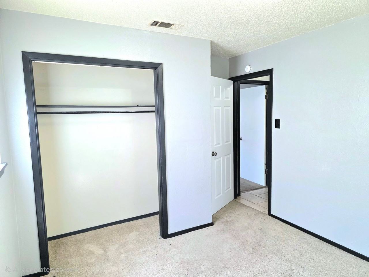 106 Faye St - Photo 5 of 8