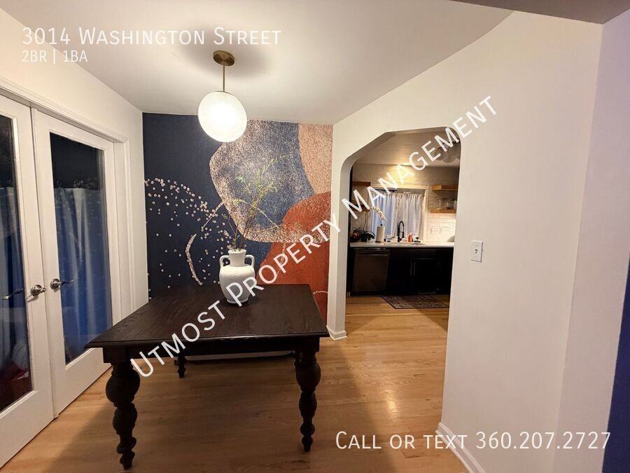 3014 Washington St - Photo 4 of 13