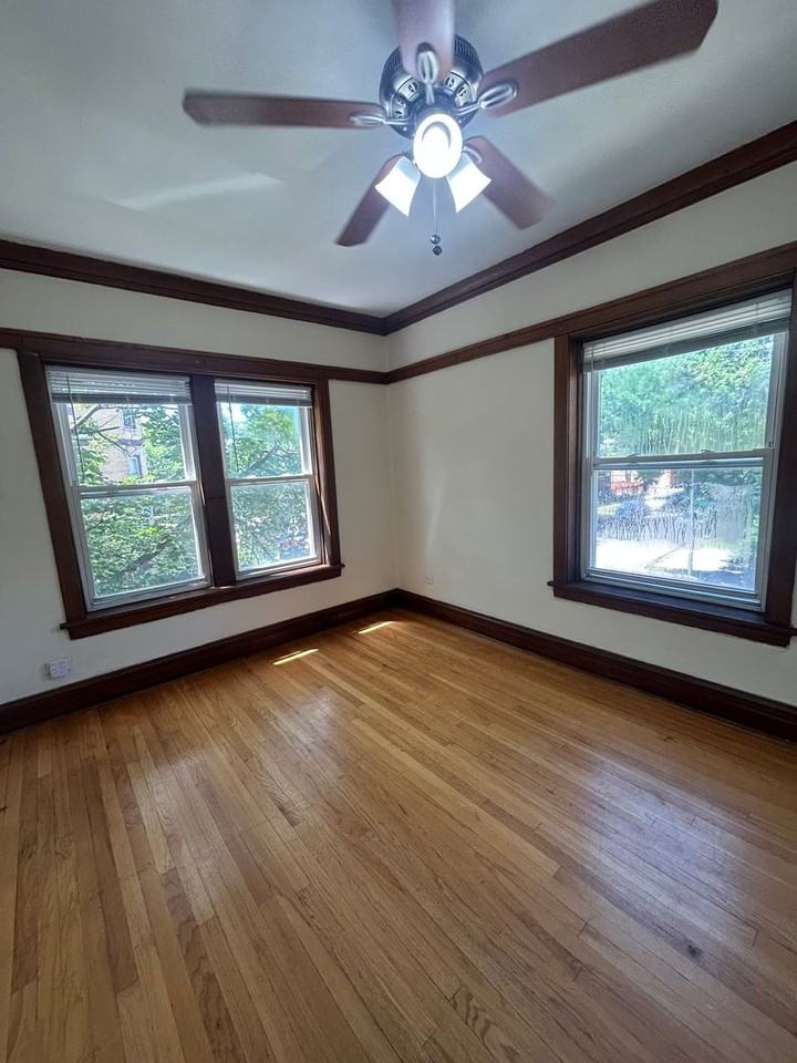 4024 W Cortland St #2 - Photo 6 of 11
