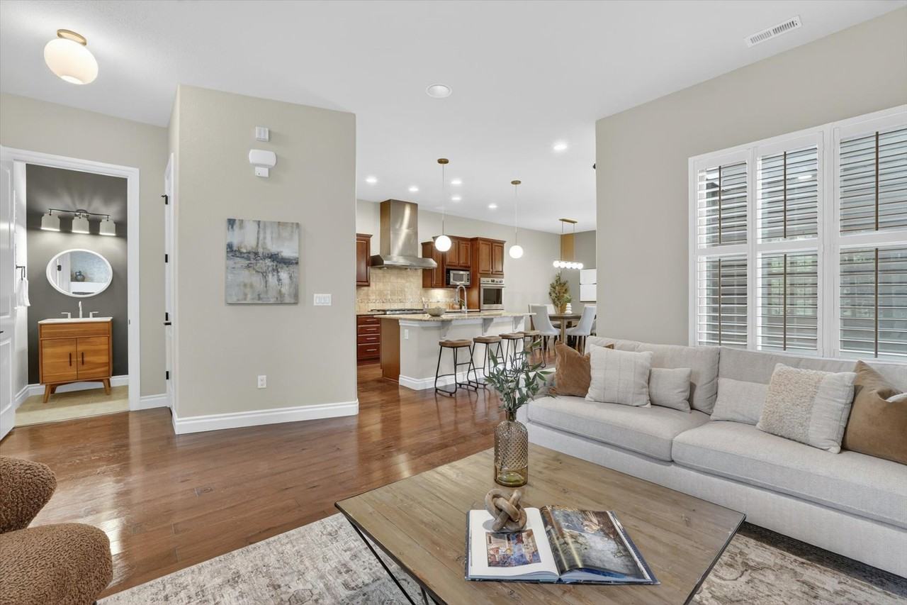 10126 Ridgegate Cir - Photo 6 of 31