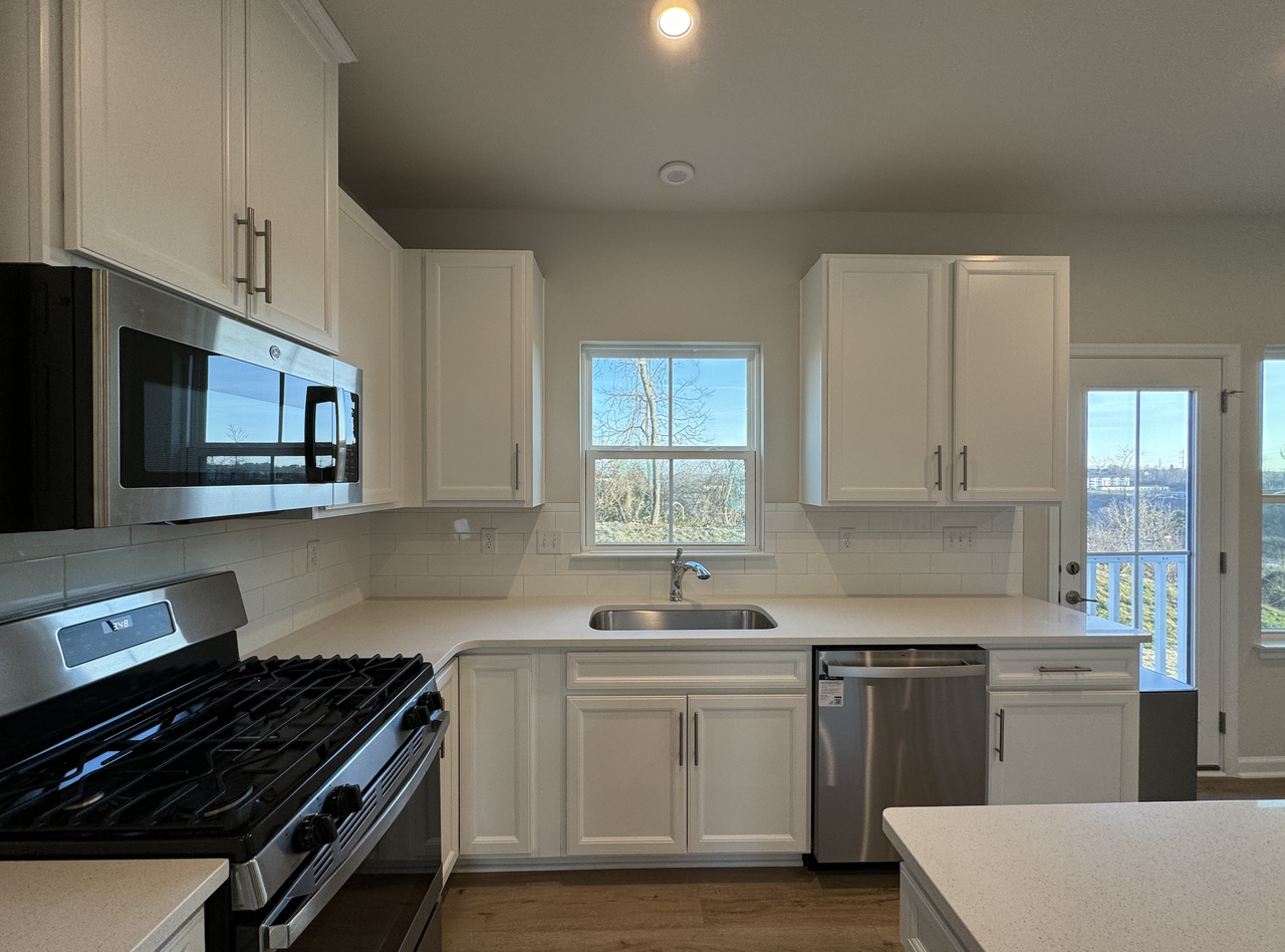 148 Crown St #NA - Photo 4 of 21