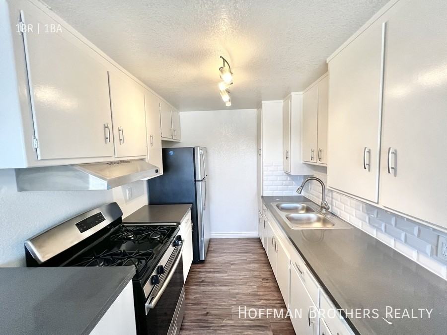 5640 S La Brea Ave #8B - Photo 2 of 8