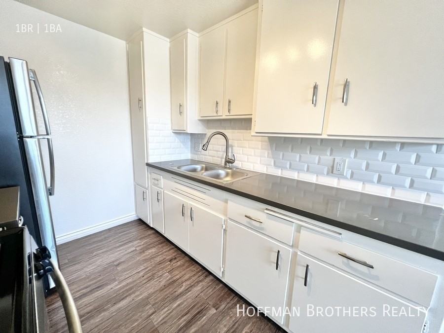 5640 S La Brea Ave #8B - Photo 4 of 8