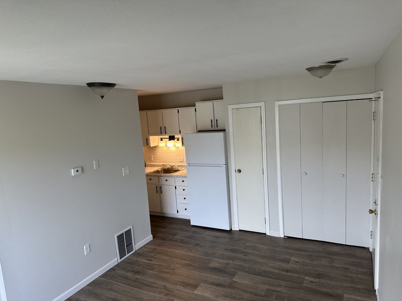 2275 N Cable Rd #98 - Photo 7 of 14