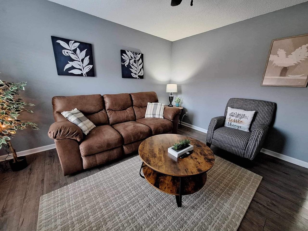 306 Emerald Dr #306 - Photo 3 of 15