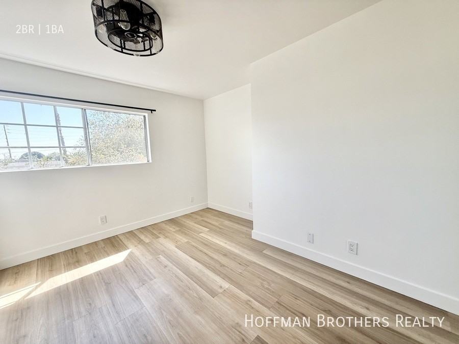 5229 Alhambra Ave #2 - Photo 7 of 8