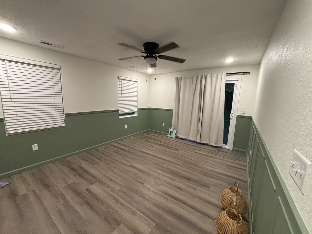 3235 W Lynn St #NA - Photo 3 of 12