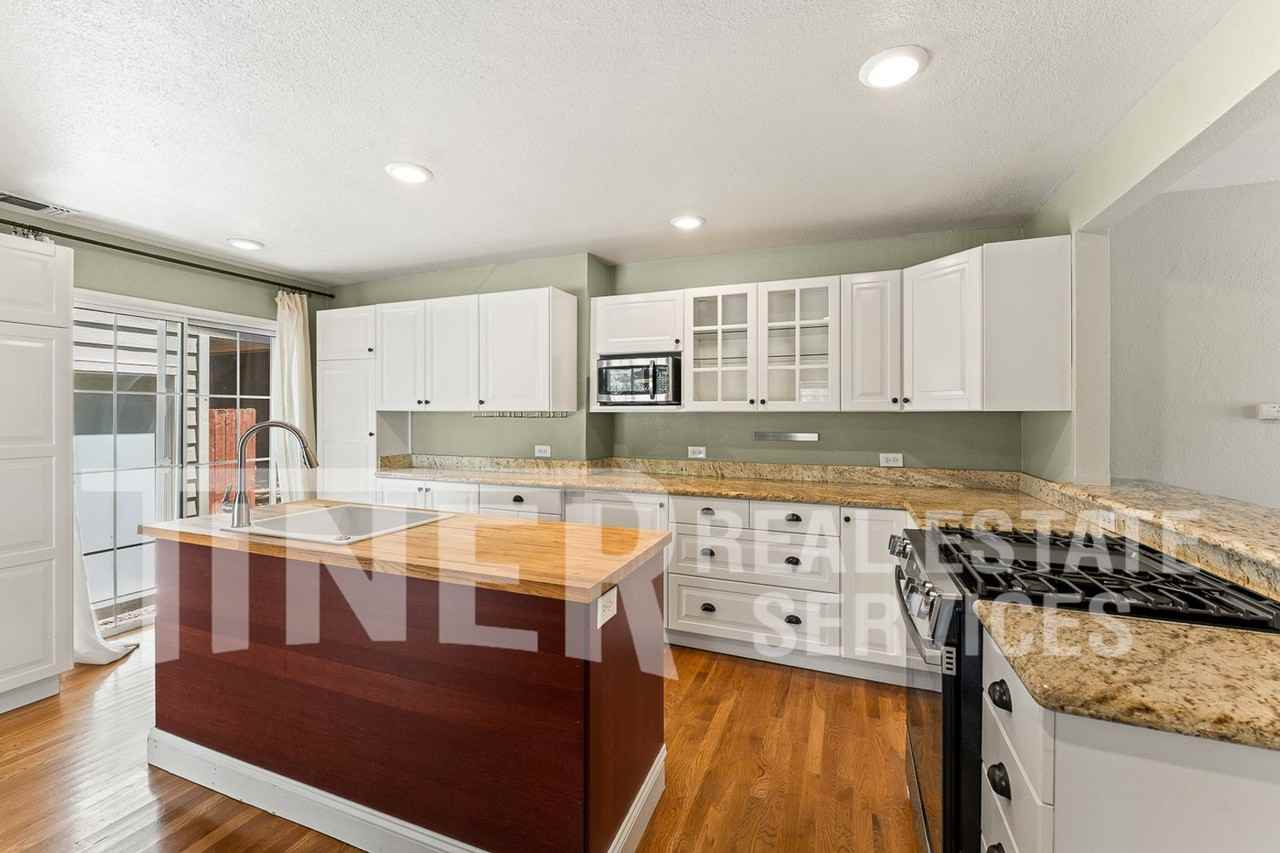 705 Orange Grove Way - Photo 4 of 28