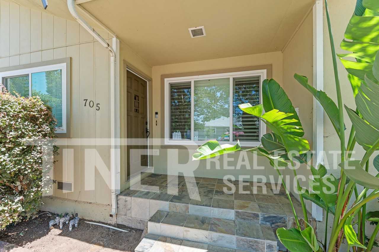 705 Orange Grove Way - Photo 7 of 28
