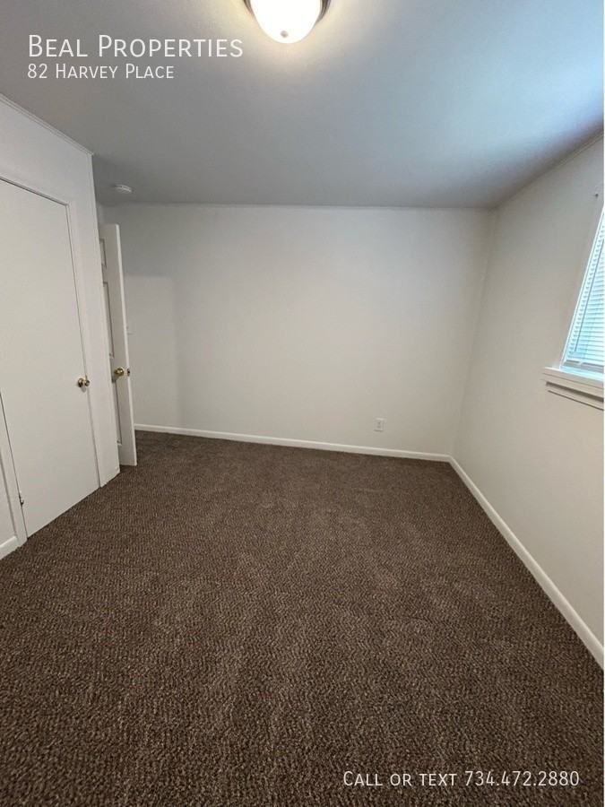 82 Harvey Pl - Photo 6 of 14