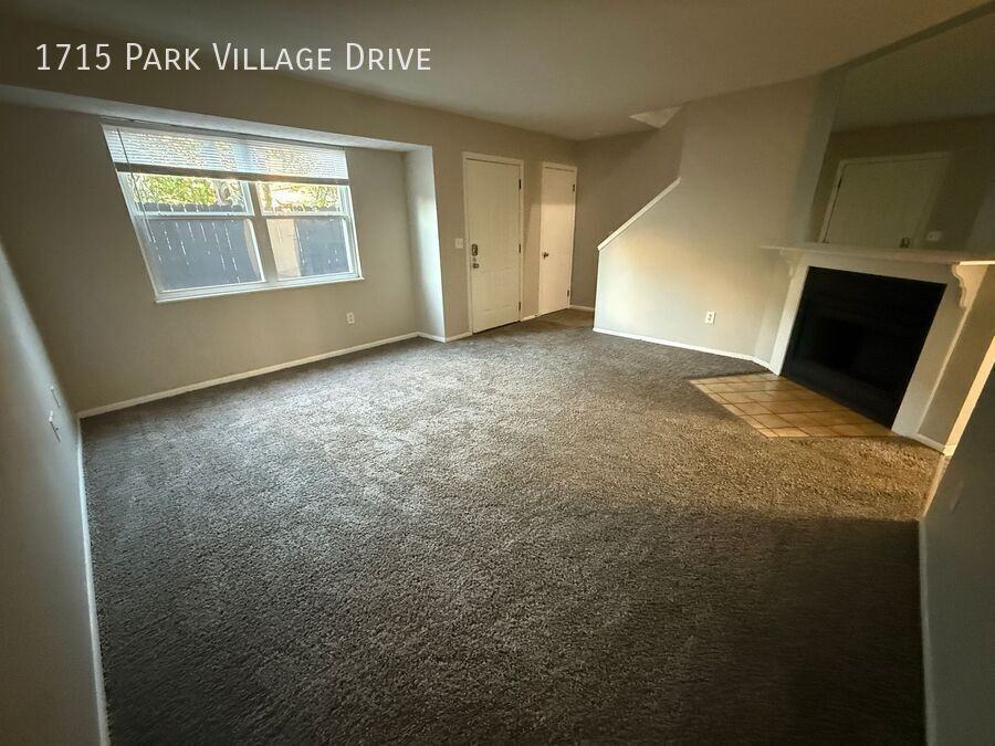 1715 Park Village Dr - Photo 6 of 34