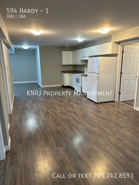 594 Hardy St #1 - Photo 3 of 15