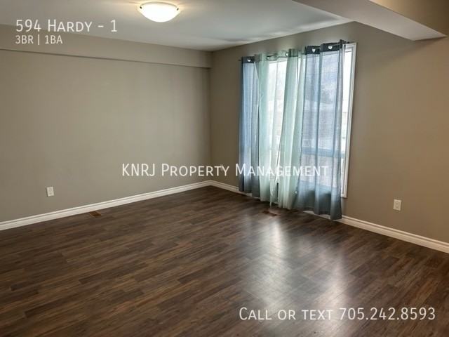 594 Hardy St #1 - Photo 5 of 15