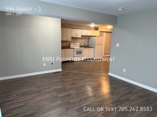 594 Hardy St #1 - Photo 6 of 15