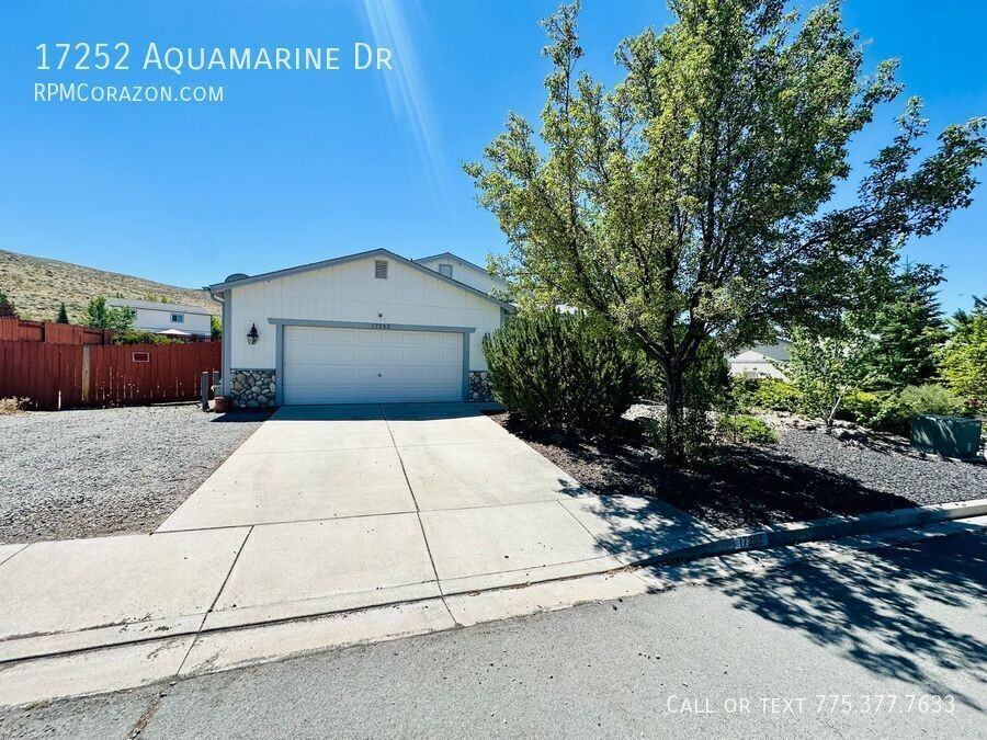 17252 Aquamarine Dr - Photo 2 of 39
