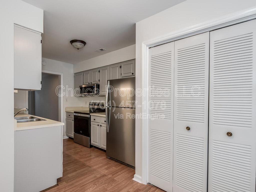 2704 New Hamlin Way - Photo 7 of 28