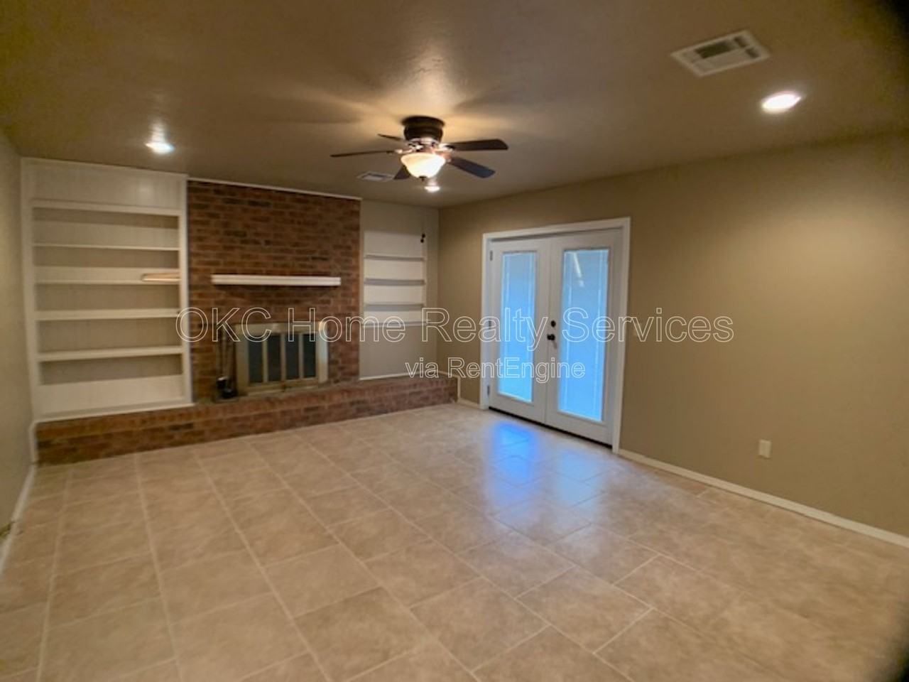 5809 Nw 62nd St - Photo 3 of 19