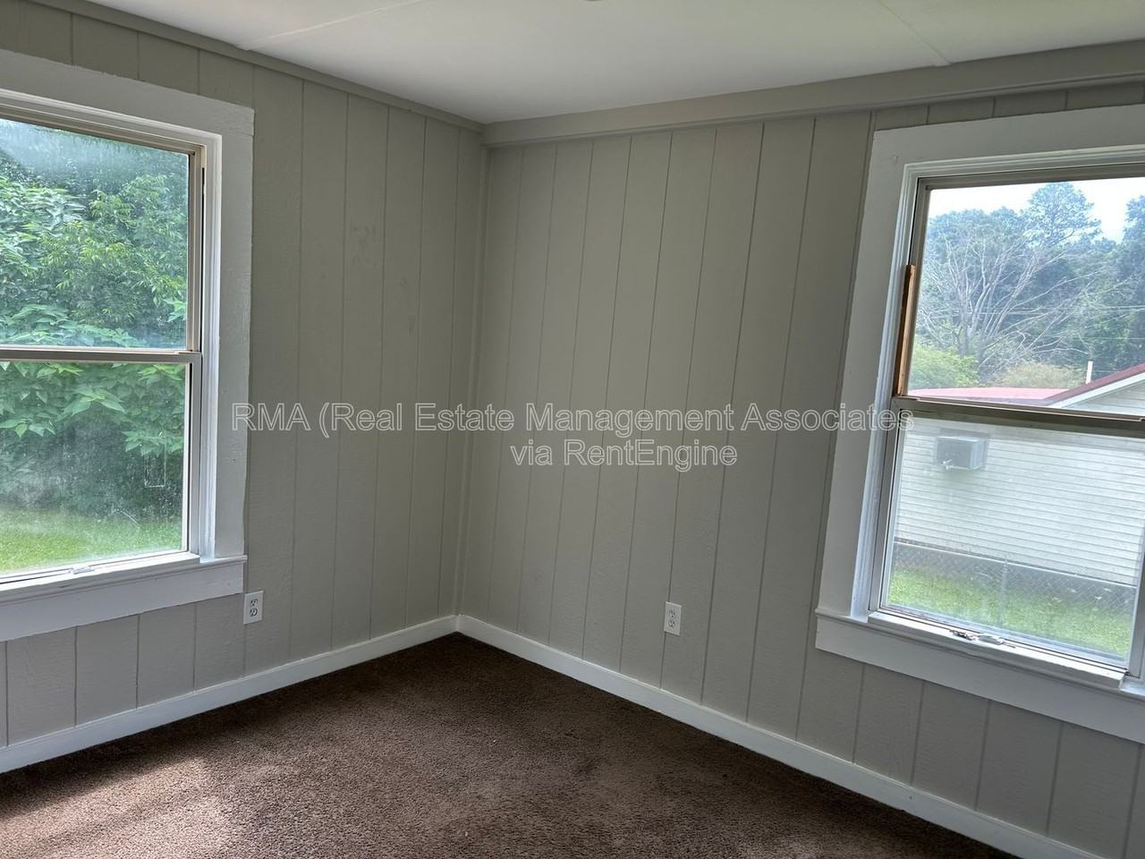 32A Plum St - Photo 4 of 8