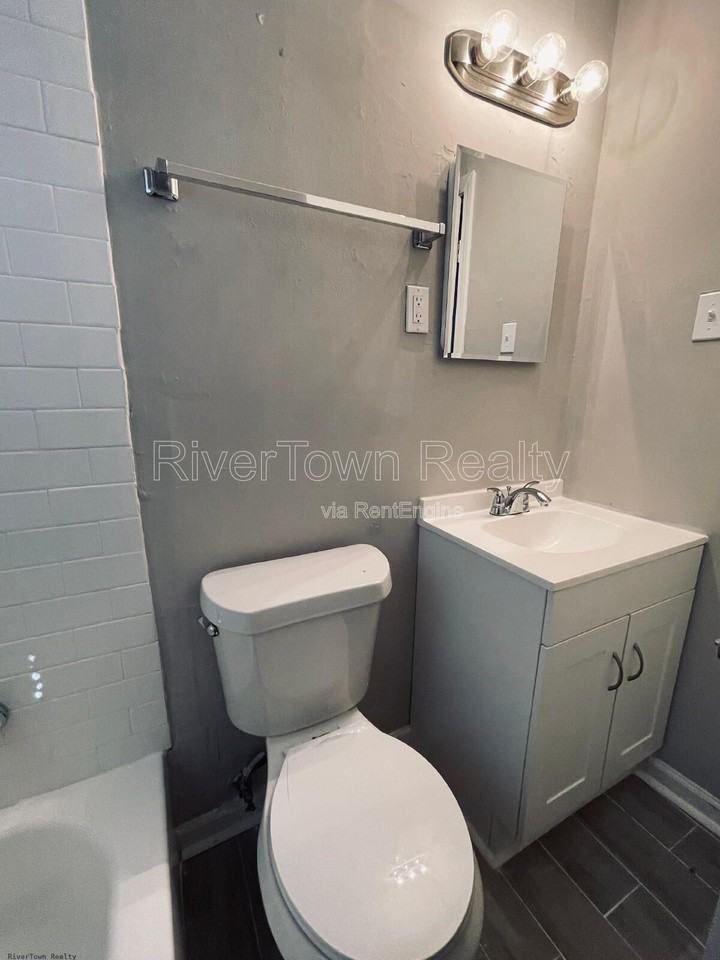 3089 Waynoka Ave #1 - Photo 2 of 9