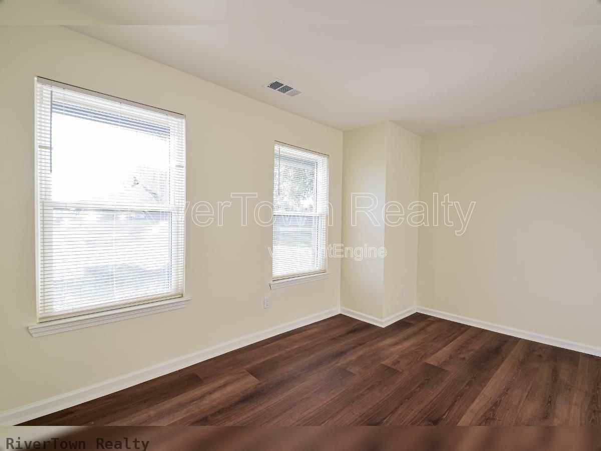 277 S Mount Pleasant Rd - Photo 4 of 13