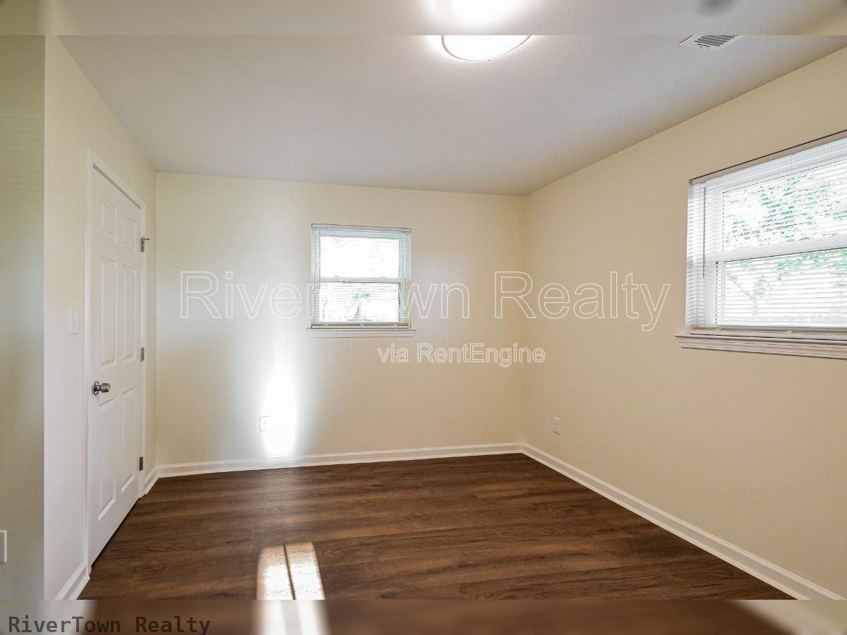 277 S Mount Pleasant Rd - Photo 5 of 13