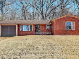 featured image of 2644 Courtney Dr