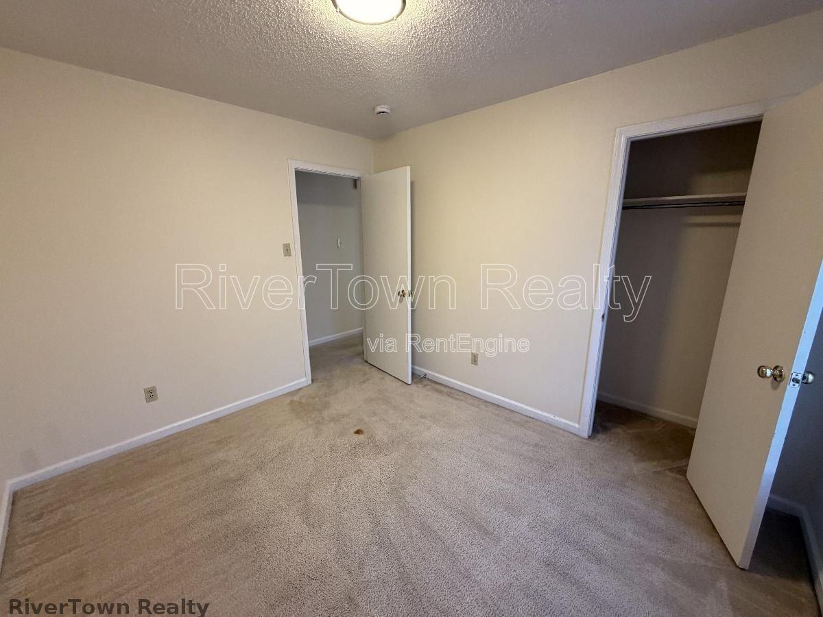 3834 Windermere Rd - Photo 3 of 9