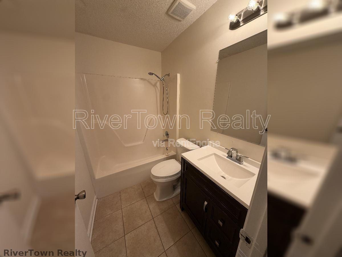 3834 Windermere Rd - Photo 5 of 9