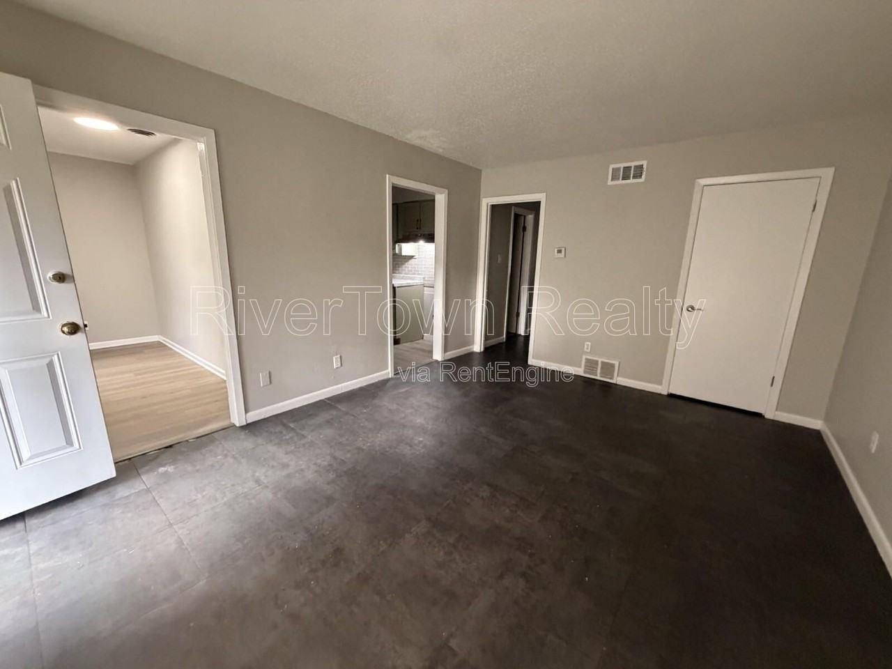1174 Railton Rd - Photo 2 of 7