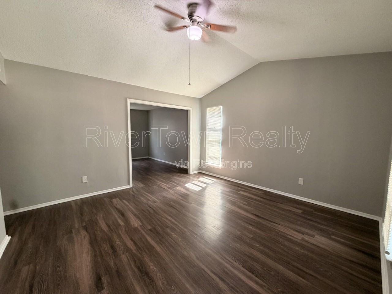 691 Creekstone Cir - Photo 2 of 18