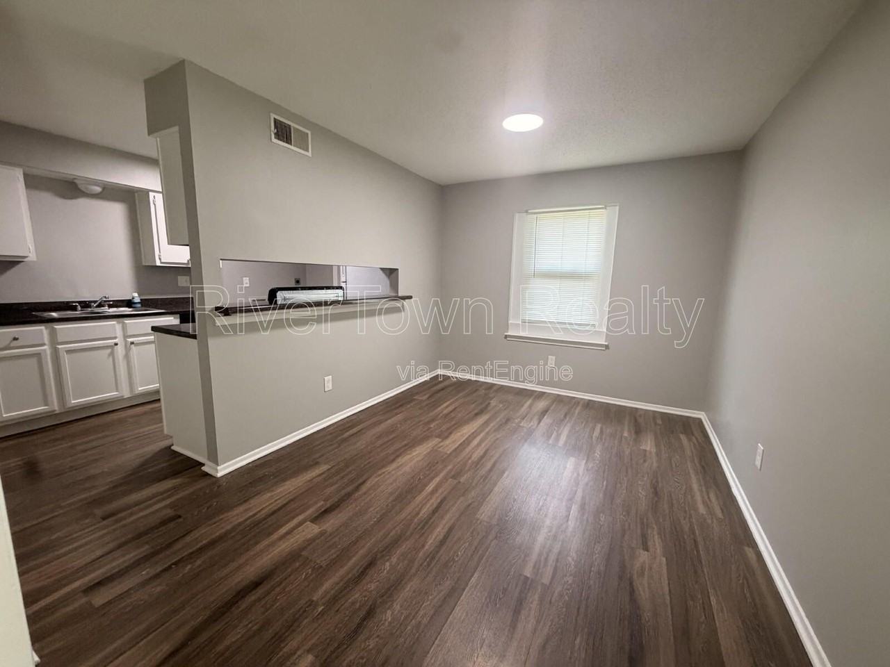 691 Creekstone Cir - Photo 3 of 18