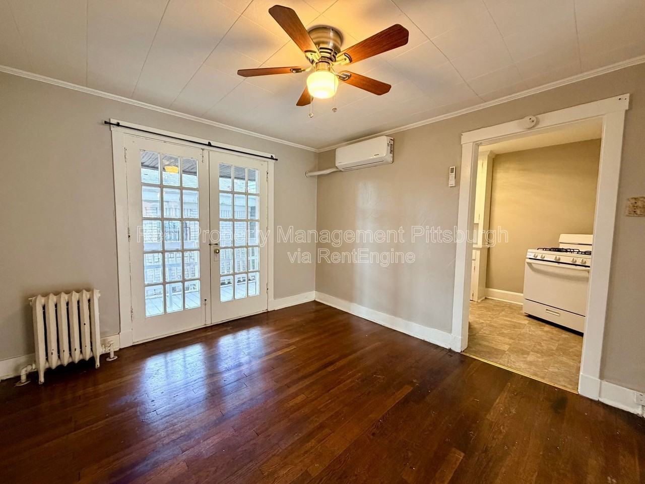 2351 Brownsville Rd - Photo 6 of 16