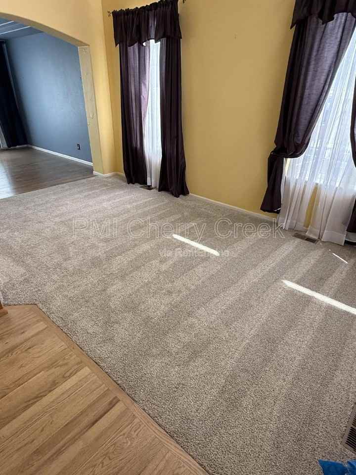 1929 Baguette Dr - Photo 5 of 48