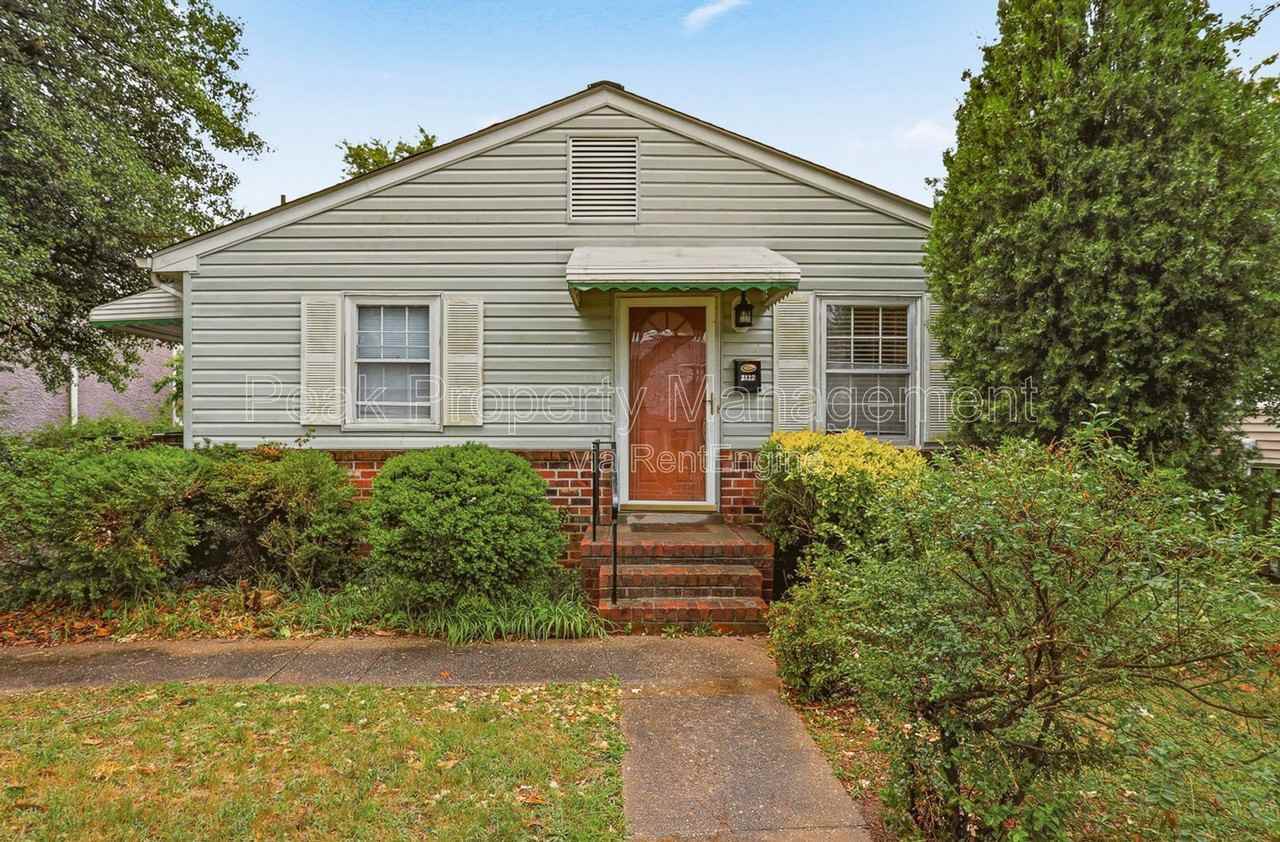 3322 Woodrow Ave - Photo 2 of 19