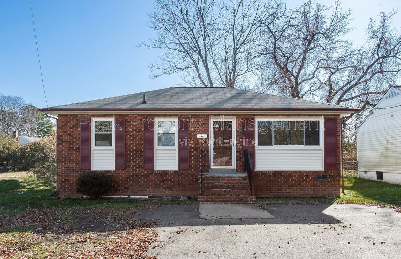 11 N Fern Ave - Photo 2 of 16