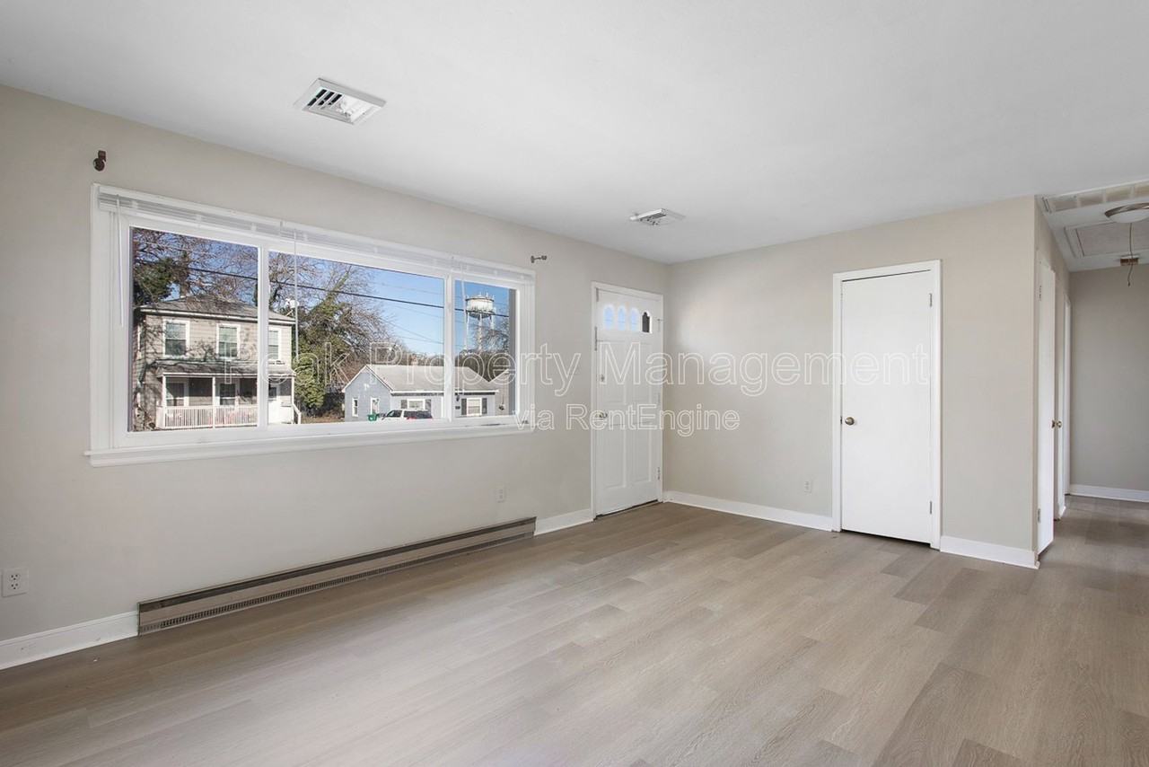 11 N Fern Ave - Photo 7 of 16