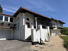 featured image of 14 Maui Way