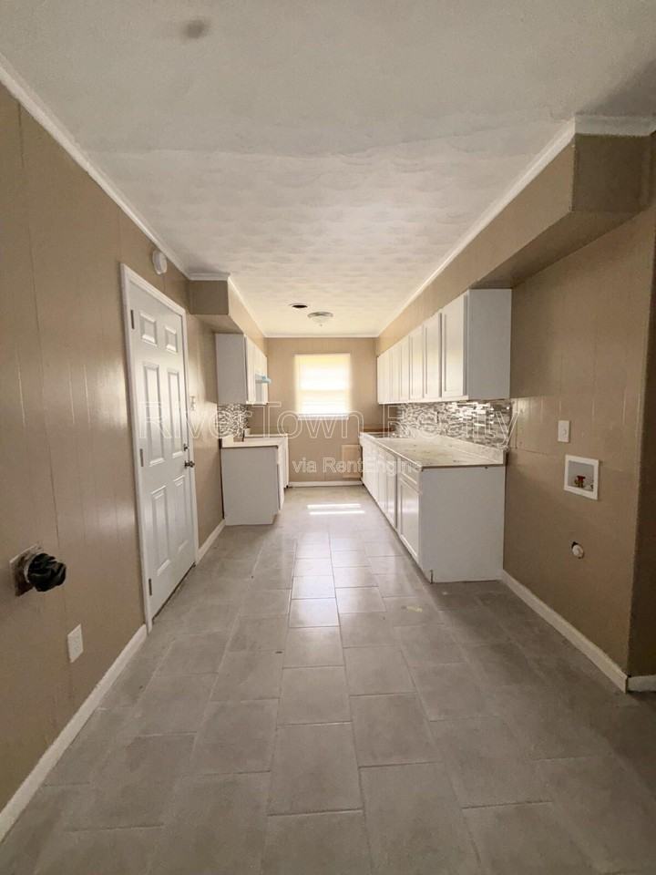 3692 Irma St - Photo 7 of 17