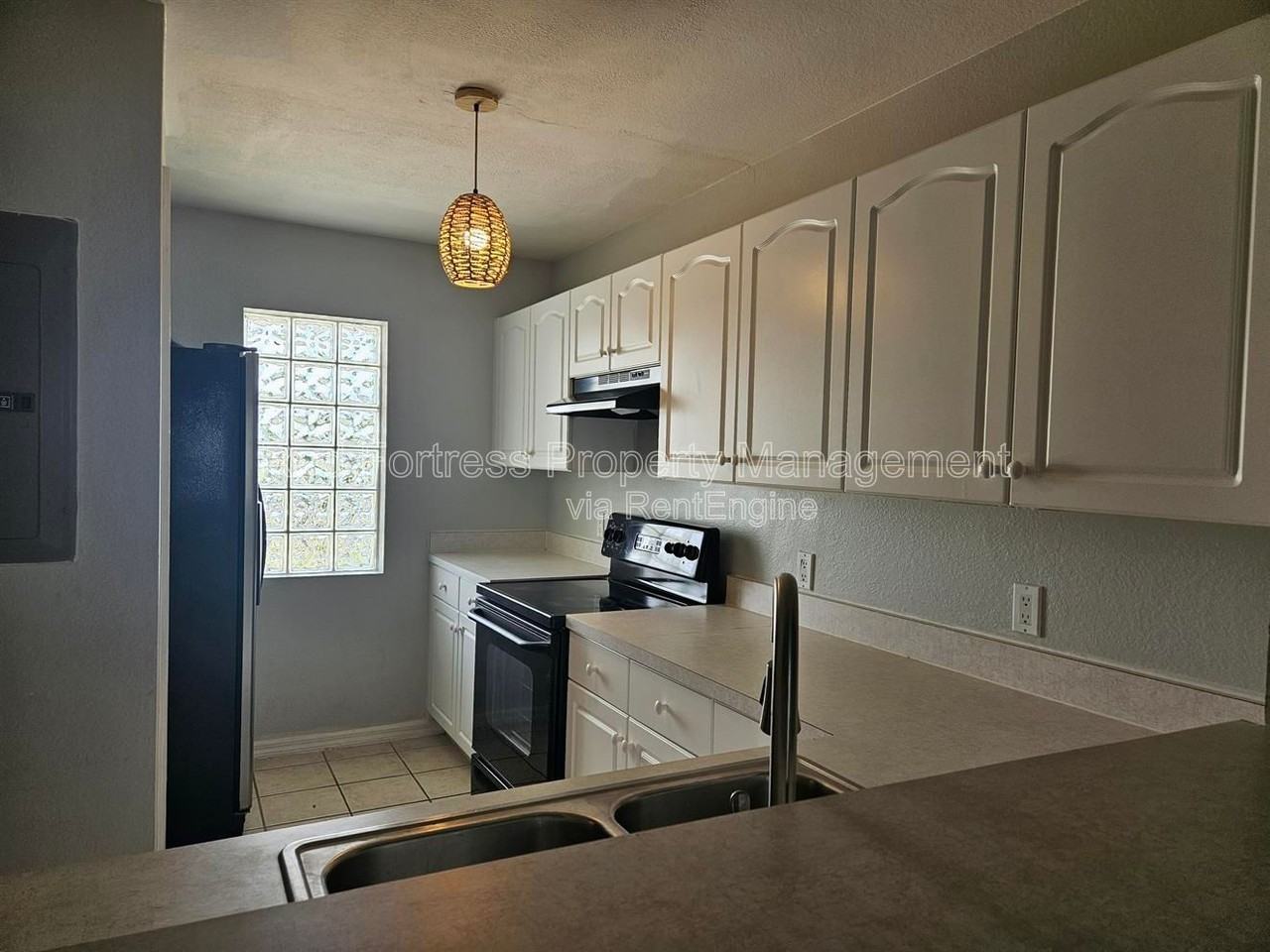 1016 Sw 47th Ter #202 - Photo 4 of 9